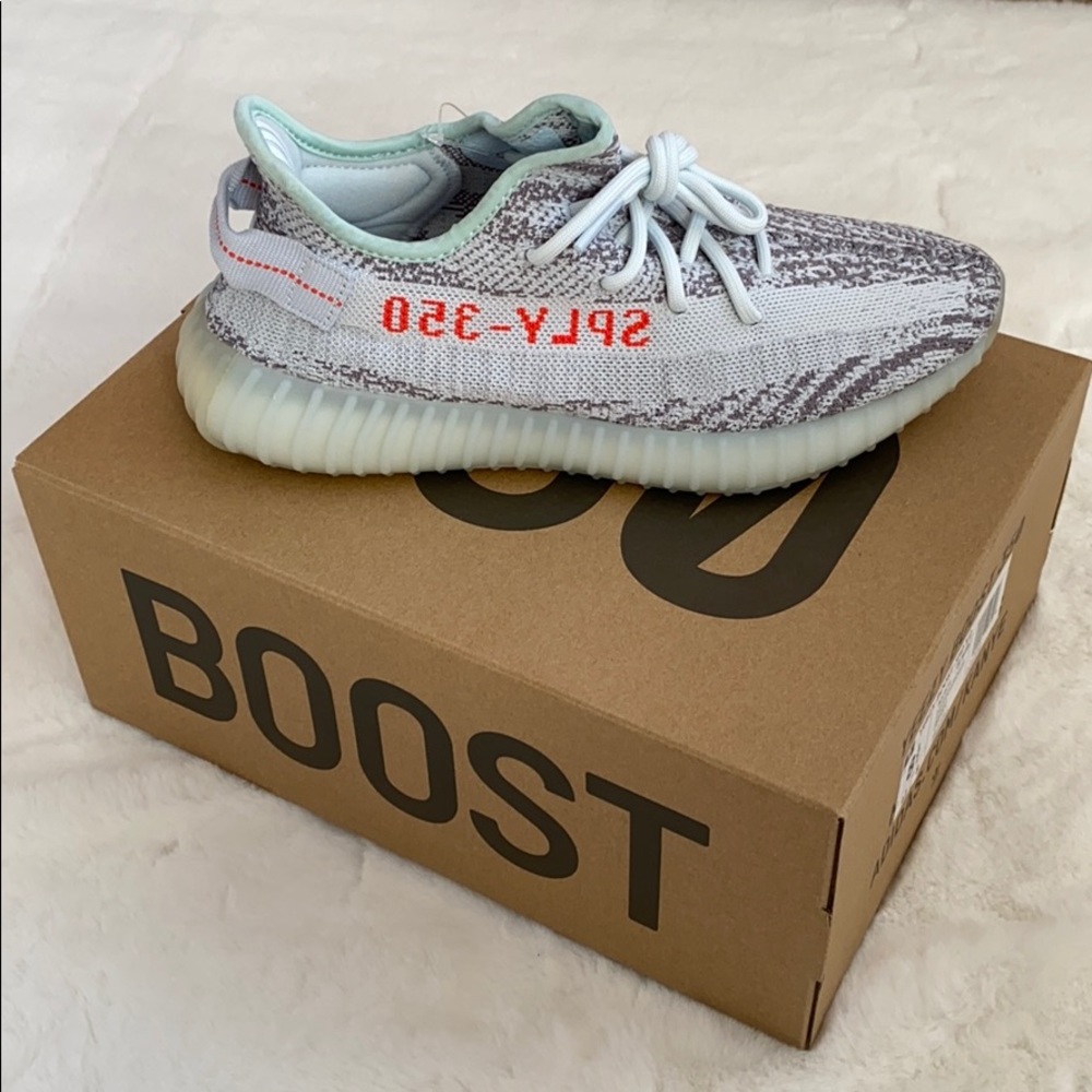 Yeezy Boost 350 V2